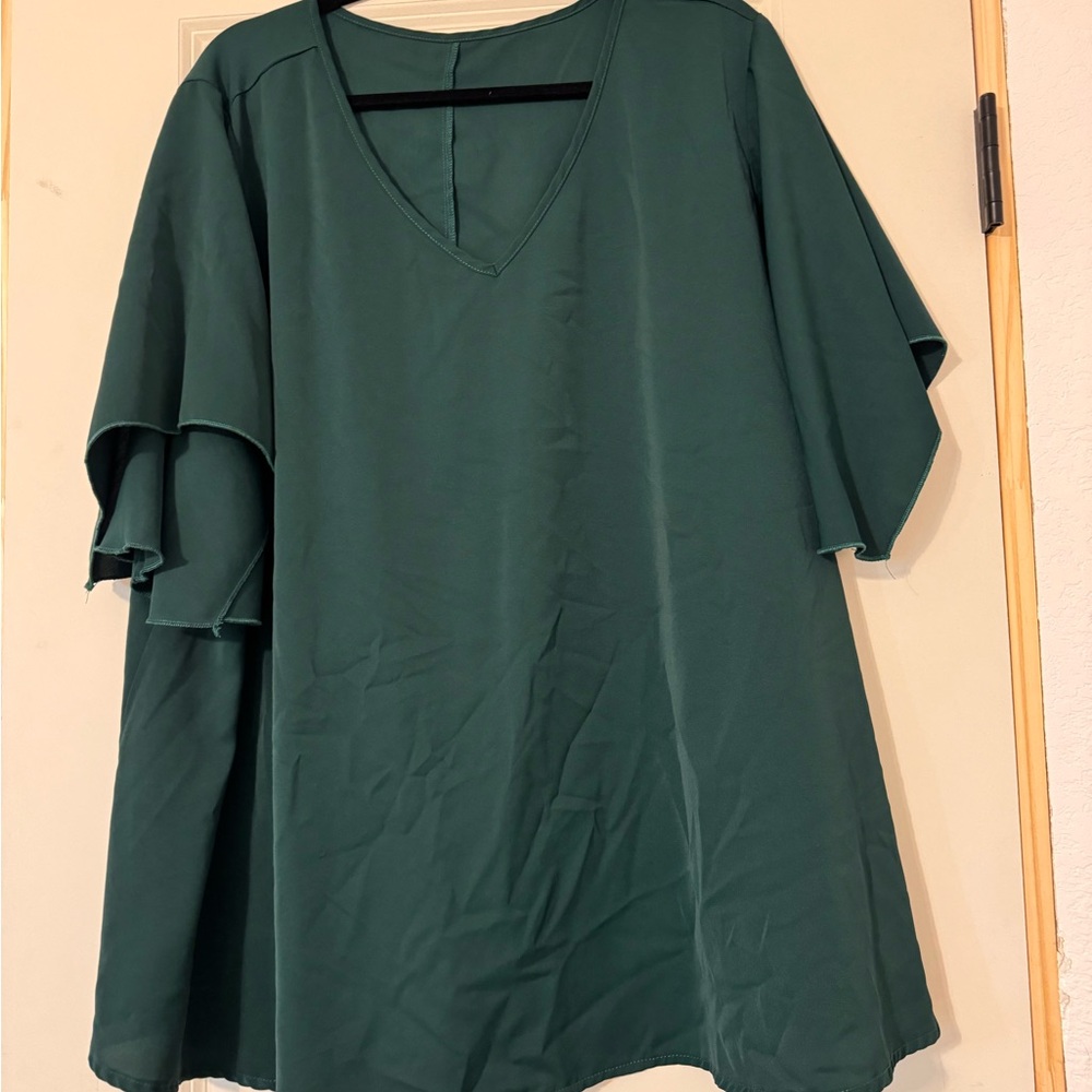 Hunter Green flutter sleeve top